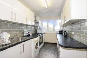 4 bedroom Flat for s...